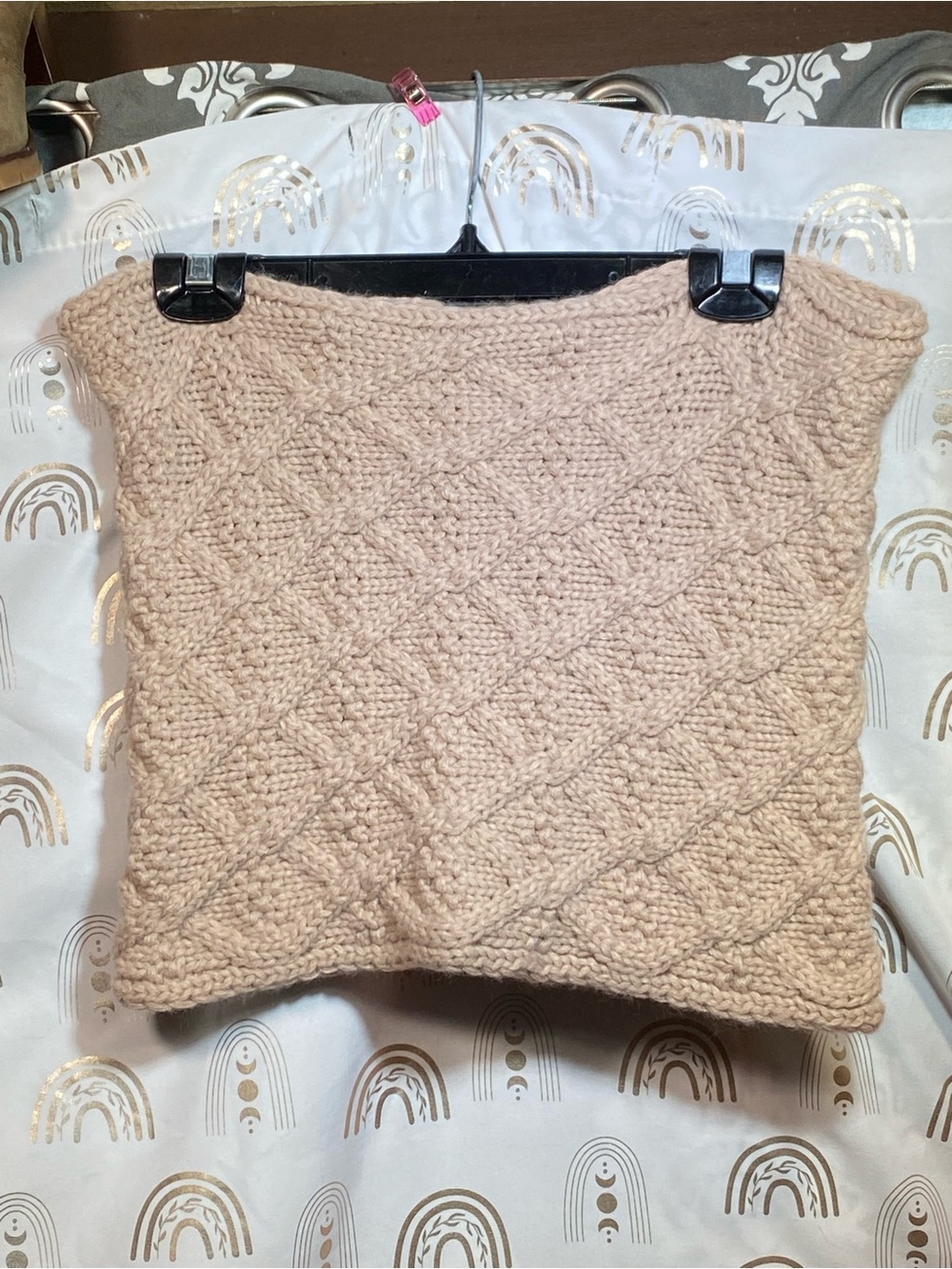 Old Navy Beige Cable-Knit Neck Warmer